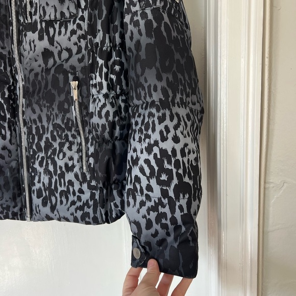 Obermeyer Leopard Print Puffer Jacket – Women’s Size 8 Ski Snowboard Winter Coat - Picture 5 of 16